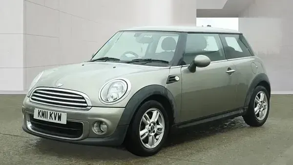 Used Mini ONE Hatch 98 HP (72 kW) 2011 Silver Hatchback