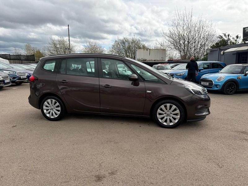 Used Vauxhall Zafira Design Edition 2017 Brown MPV