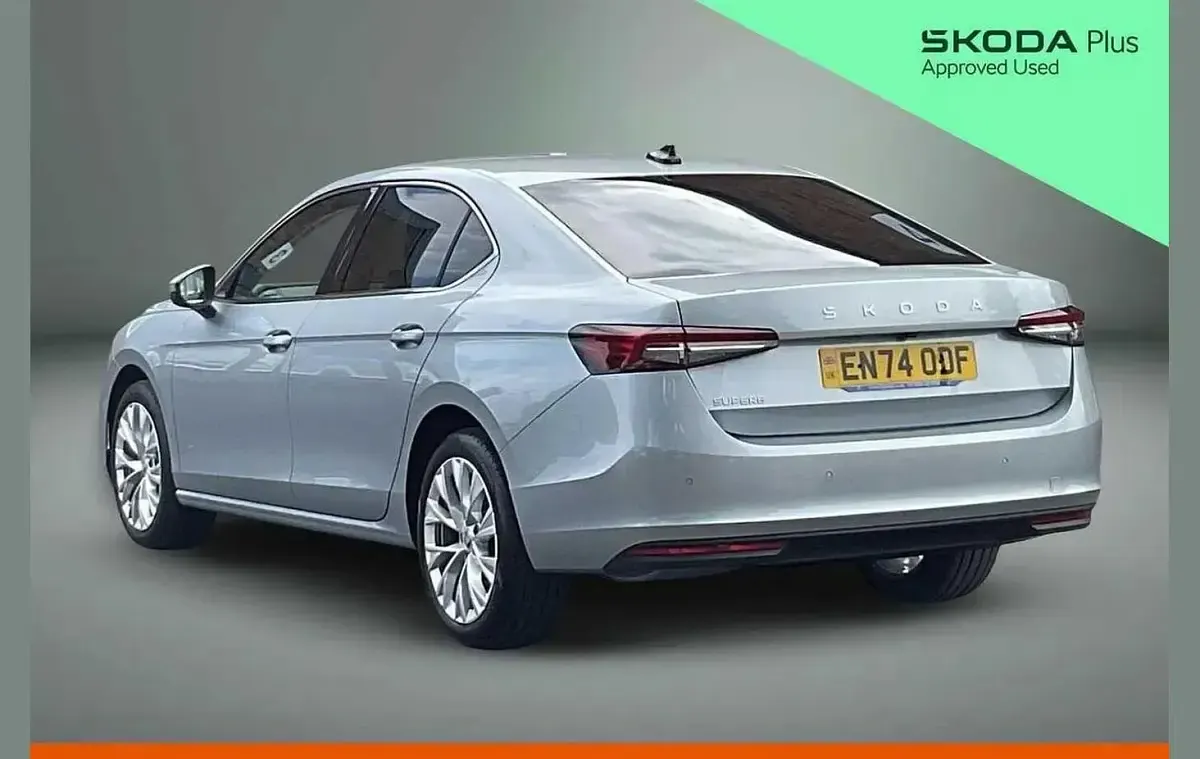 Used Skoda Superb SE L 150 HP (110 kW) 2025 Pebble silver metallic Hatchback