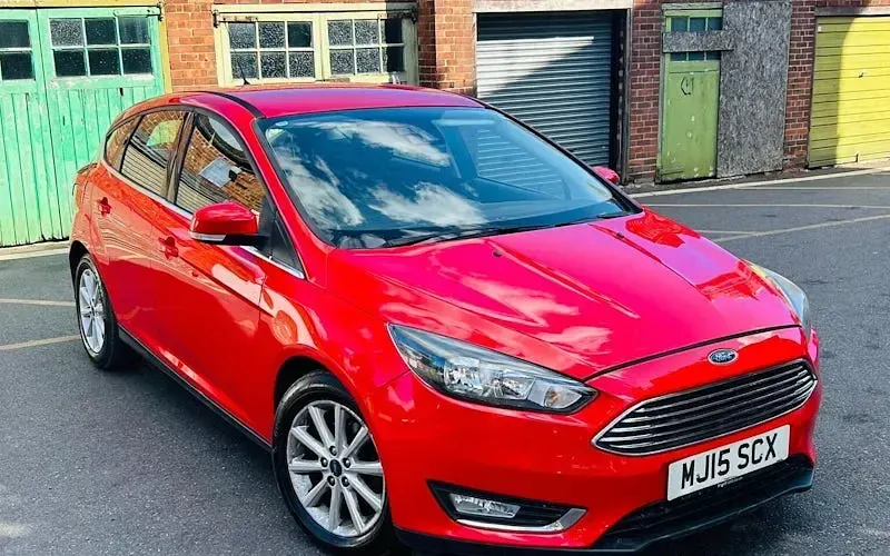 Used Ford Focus Titanium 125 HP (91 kW) 2015 Hatchback
