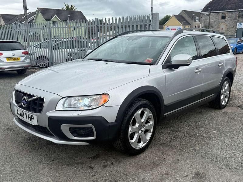 Used Volvo XC70 SE Lux 2010 Silver Estate