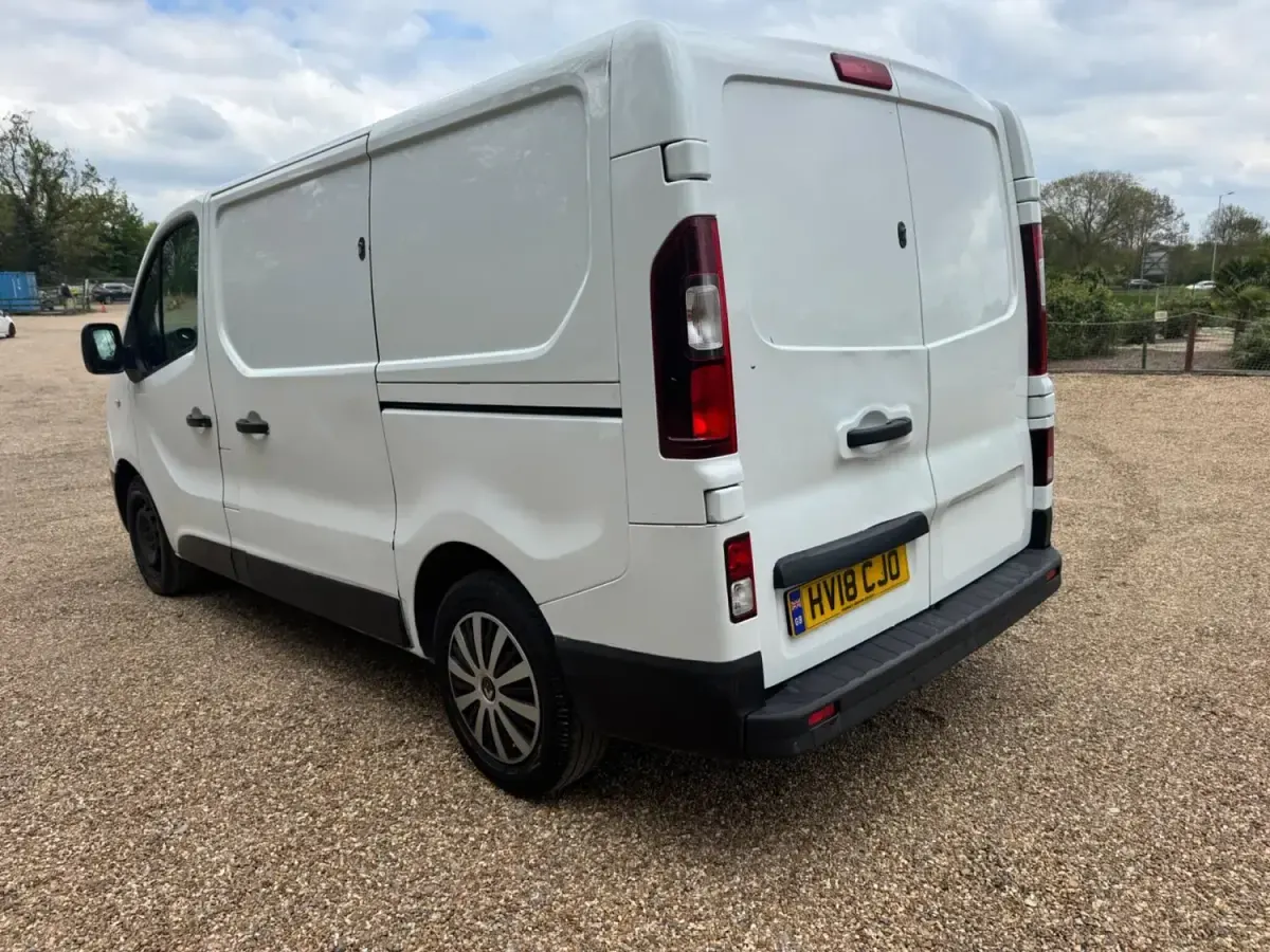 Usado Renault Trafic Business 2018 Branco Monovolume