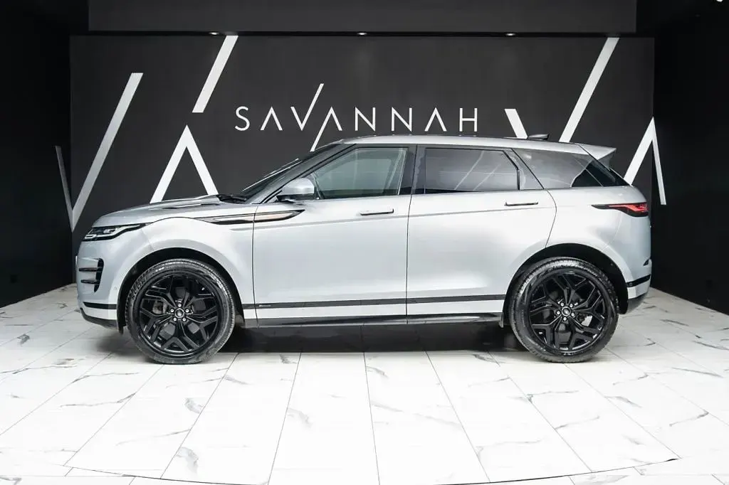 Used Land Rover Range Rover evoque HSE Dynamic 180 HP (132 kW) 2019 Silver SUV