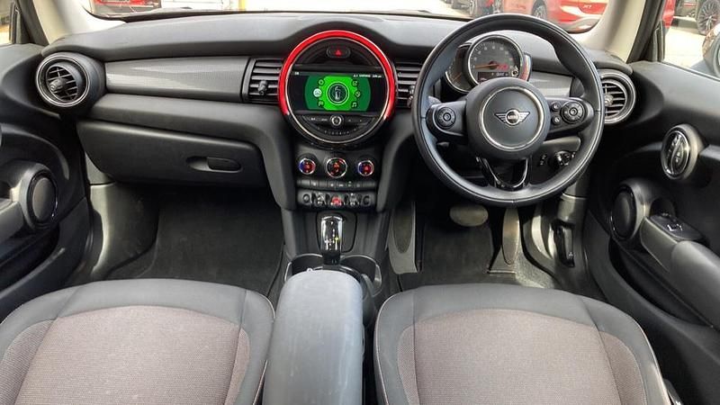 Used Mini Cooper Hatch 134 HP (98 kW) 2019 Black Hatchback