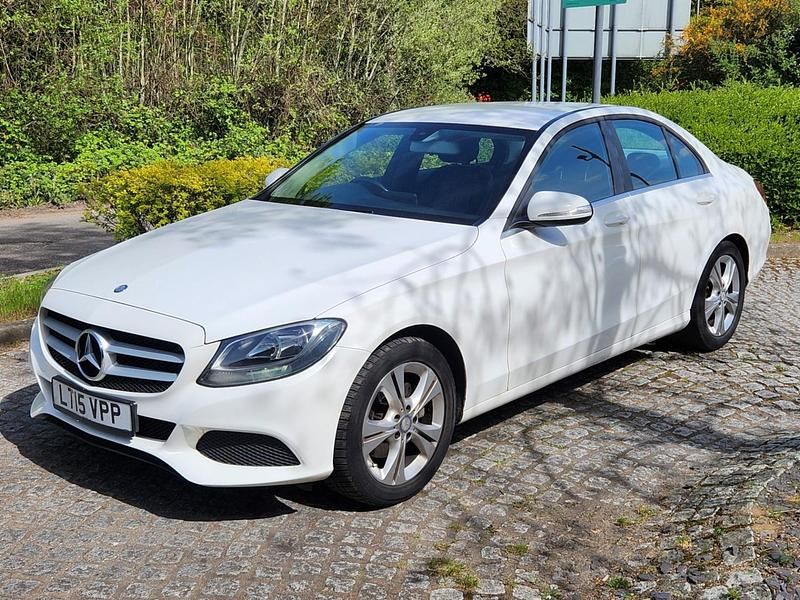 Used Mercedes C200 Executive 184 HP (135 kW) 2015 White Sedan