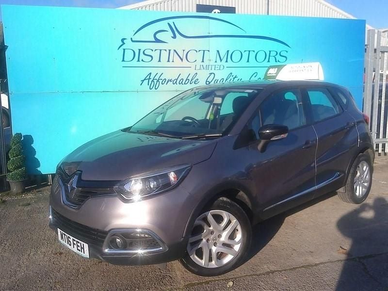 Used Renault Captur Dynamique 90 HP (66 kW) 2016 Grey SUV