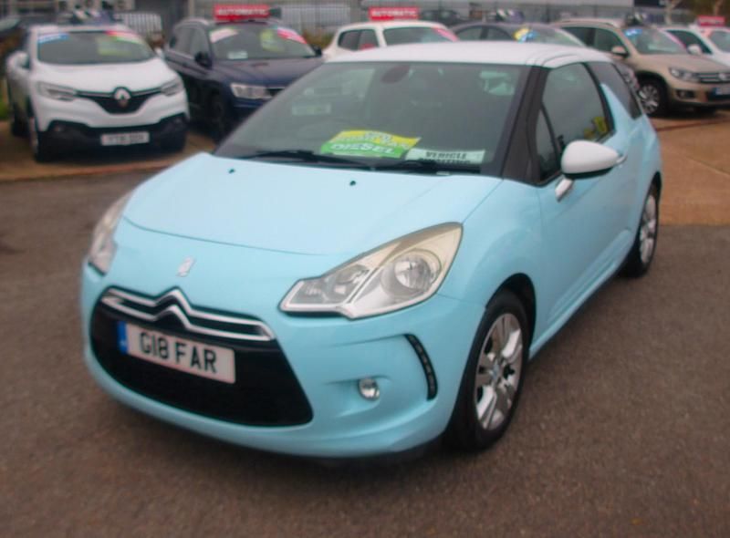 Used Citroën DS3 90 HP (66 kW) 2010 Blue Hatchback