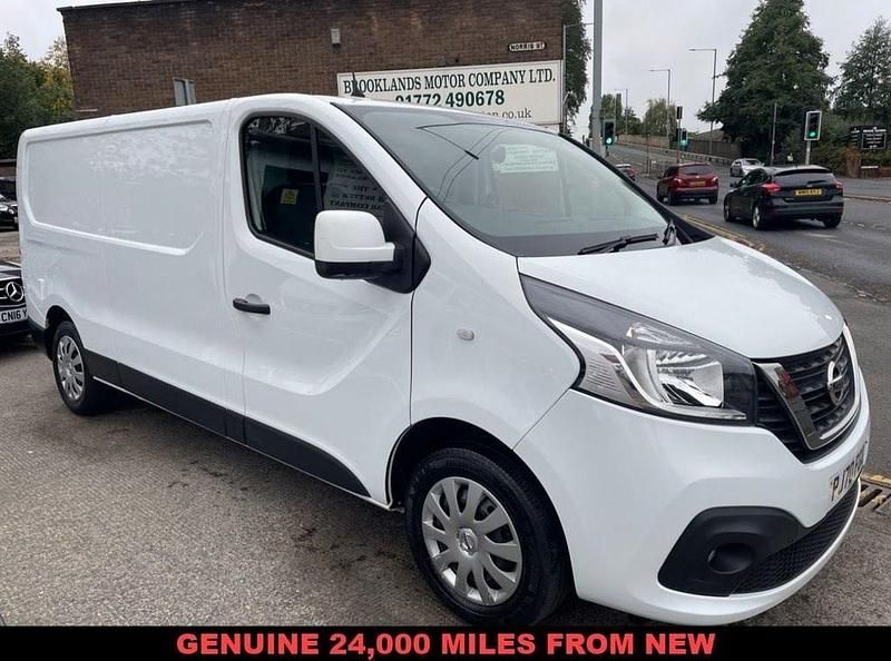 White Used 2020 Nissan NV300 Acenta Van | £12,995 - Image 1/4