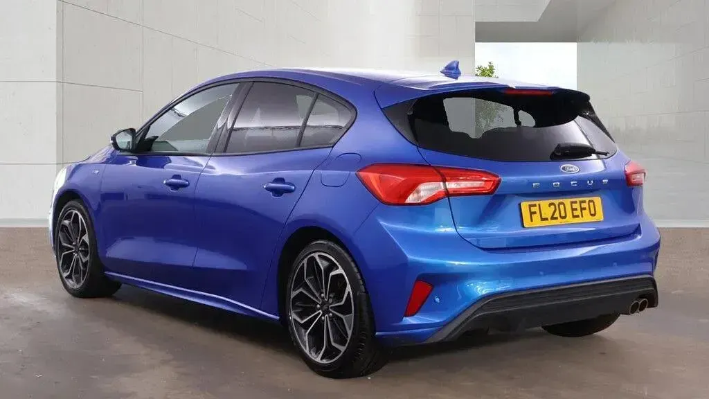 Used Ford Focus ST-Line X 182 HP (133 kW) 2020 Blue Hatchback