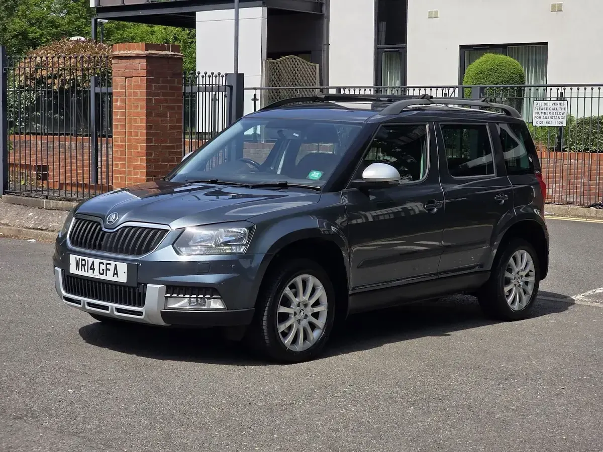 Used Skoda Yeti SE 105 HP (77 kW) 2014 Grey SUV
