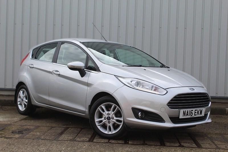 Used Ford Fiesta Zetec 2016 Silver Hatchback