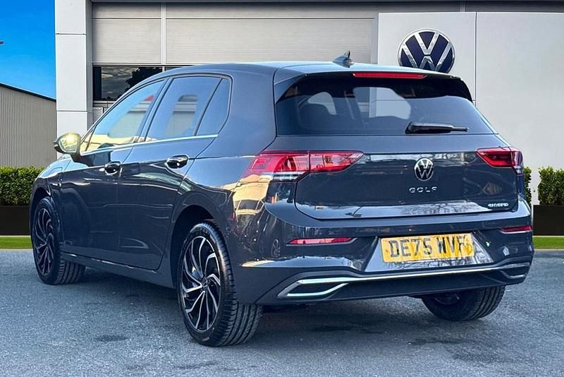 Used VW Golf VIII GTE 245 HP (180 kW) 2025 Grey Hatchback