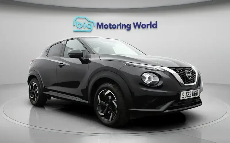 Used Nissan Juke N-Connecta 114 HP (83 kW) 2023 Black SUV