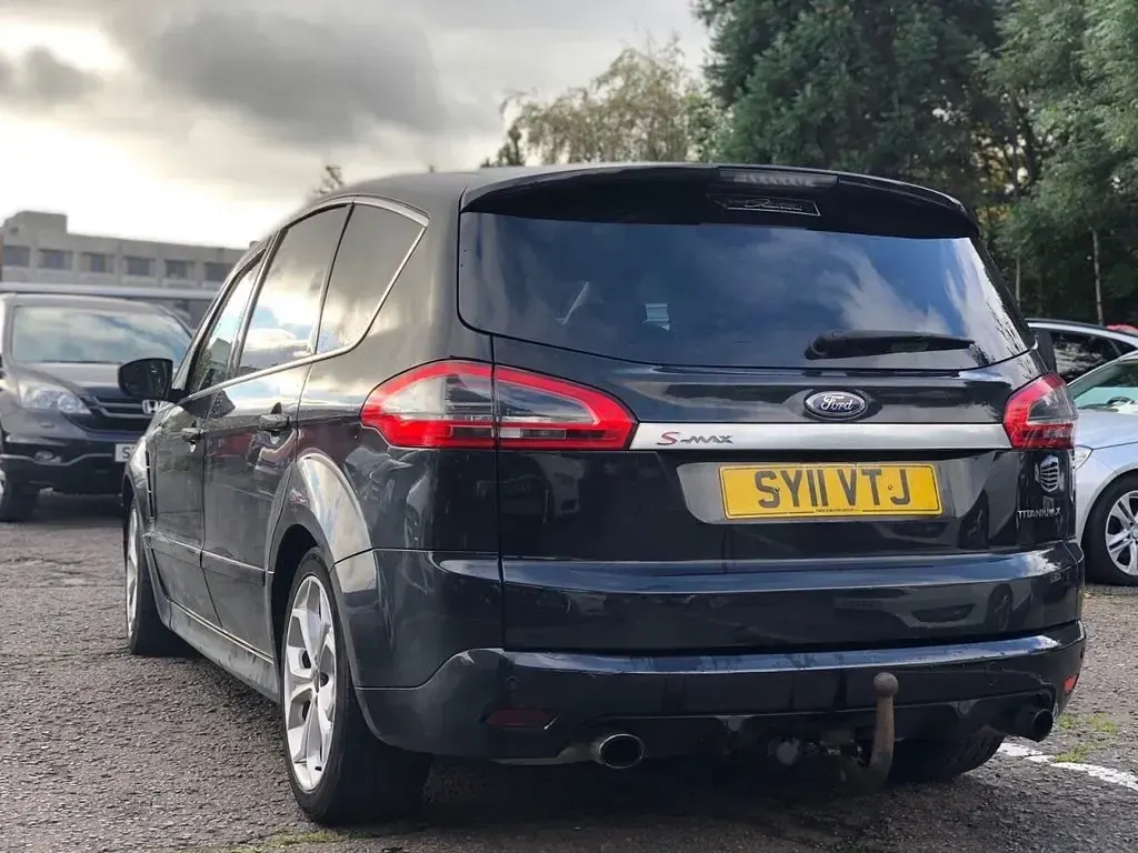 Used Ford S-MAX Titanium X 200 HP (147 kW) 2011 Black MPV