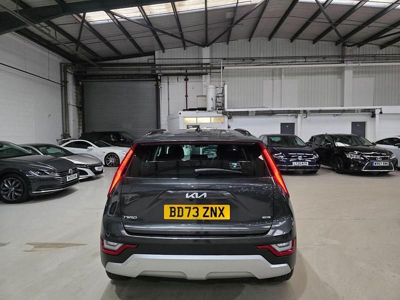 Used Kia Niro 139 HP (102 kW) 2023 Grey SUV