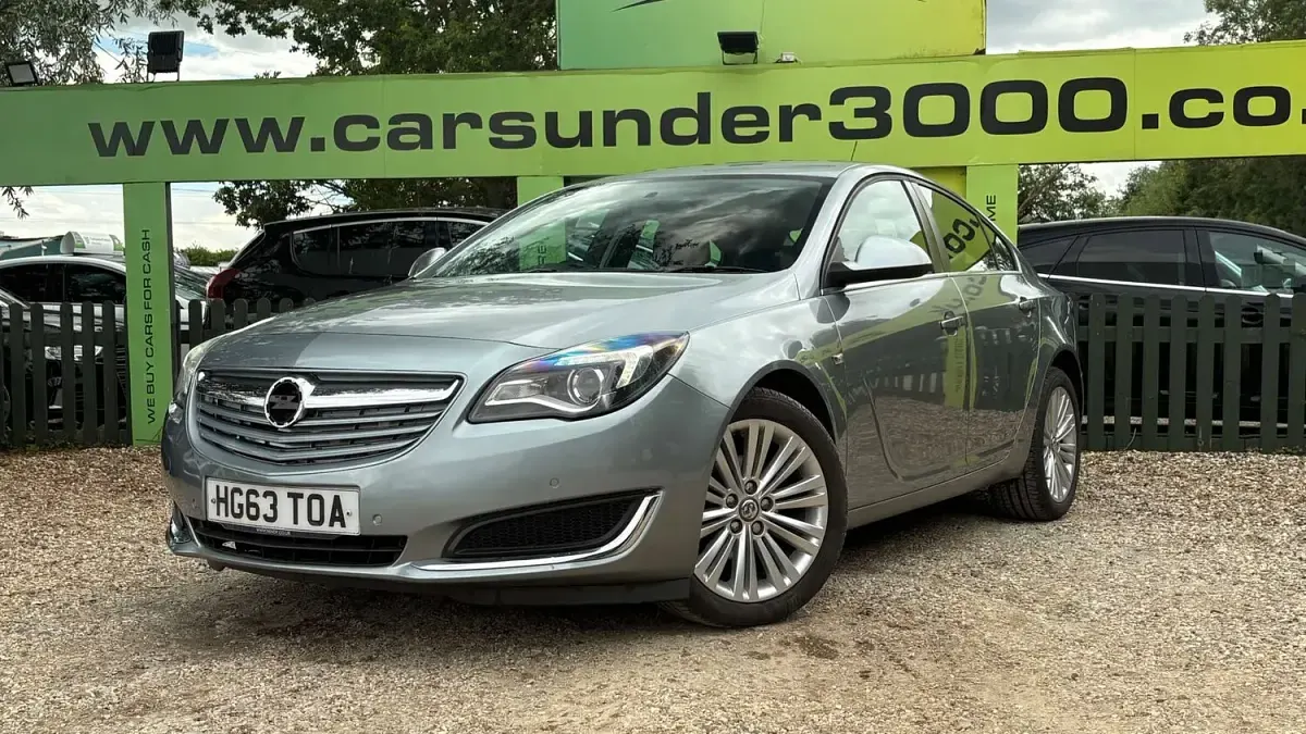 Used Vauxhall Insignia S 140 HP (102 kW) 2013 Silver Hatchback