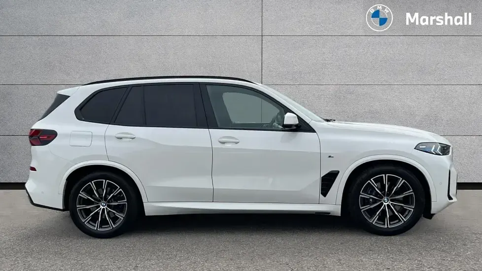 Used BMW X5 M Sport 352 HP (258 kW) 2024 White SUV