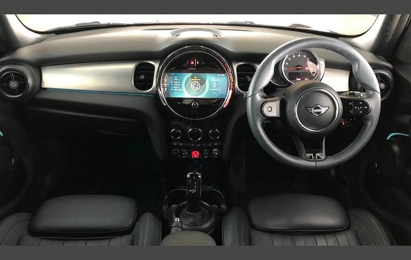 Used Mini Cooper Exclusive 134 HP (98 kW) 2022 Black Hatchback