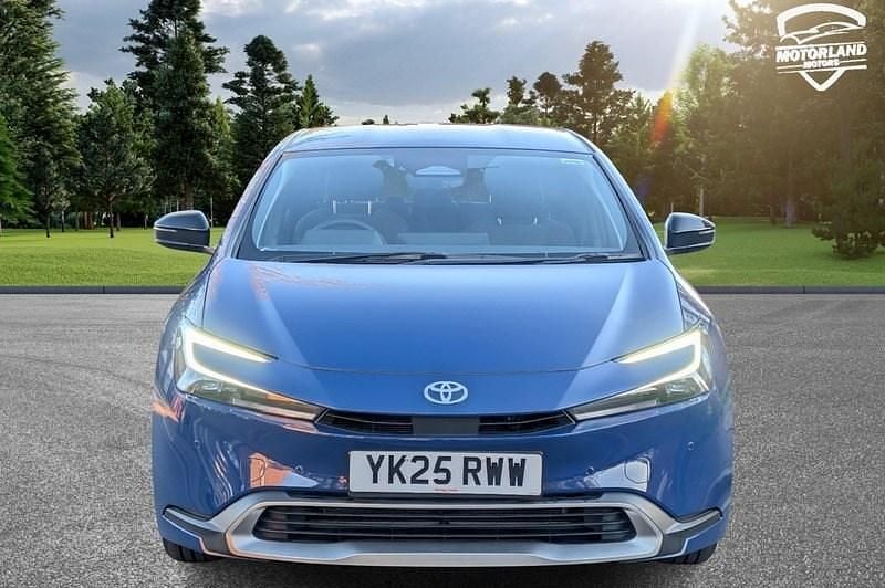 Used Toyota Prius Design 2025 Blue Hatchback