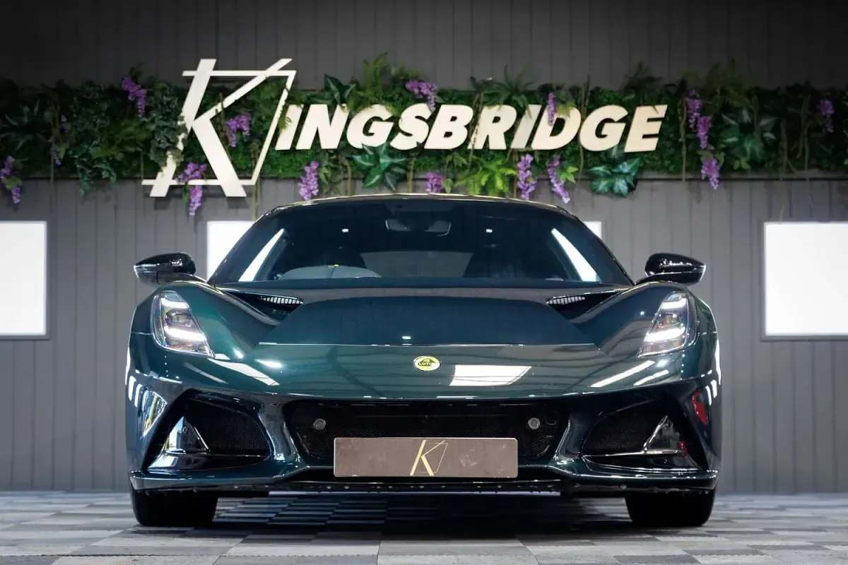 Used Lotus Emira 404 HP (297 kW) 2023 Green Coupe