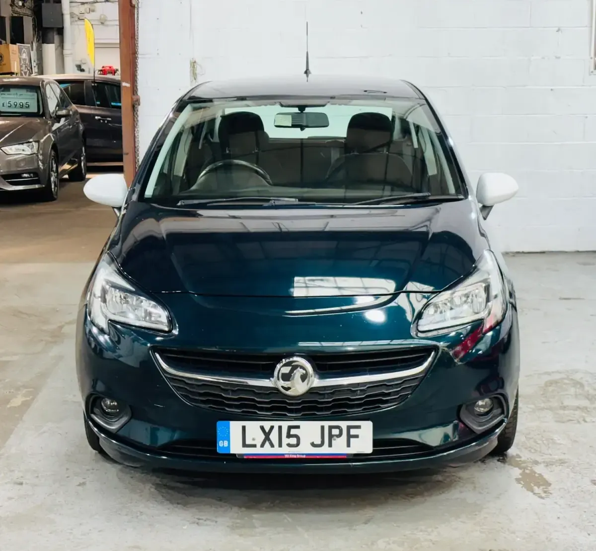 Used Vauxhall Corsa Design Edition 90 HP (66 kW) 2015 Green Hatchback