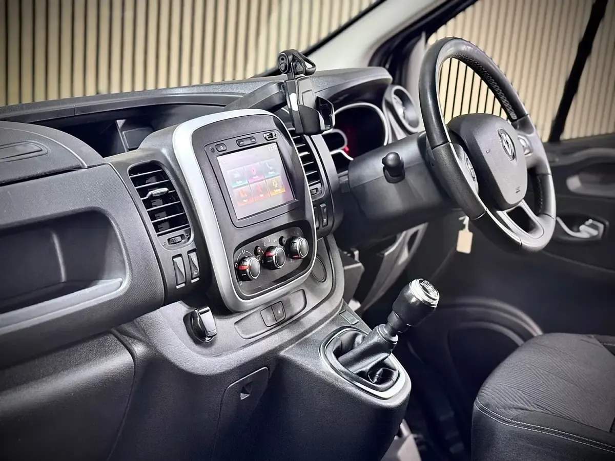 Used Renault Trafic 2021 Grey MPV