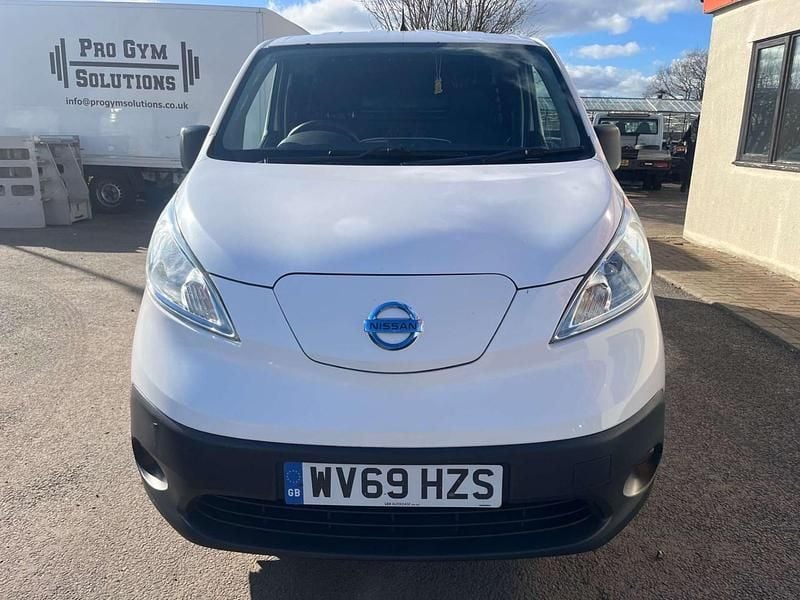 Used Nissan e-NV200 Acenta 80 kW (109 HP) 2019 White MPV