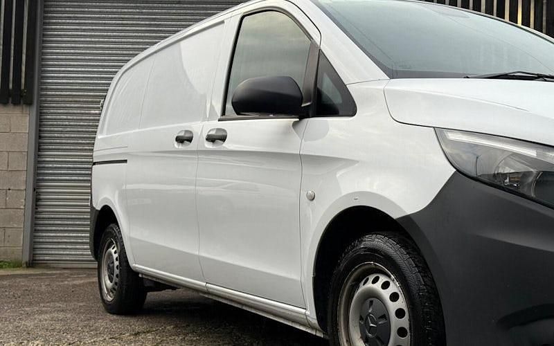 Used Mercedes Vito Progressive 136 HP (100 kW) 2023 Van
