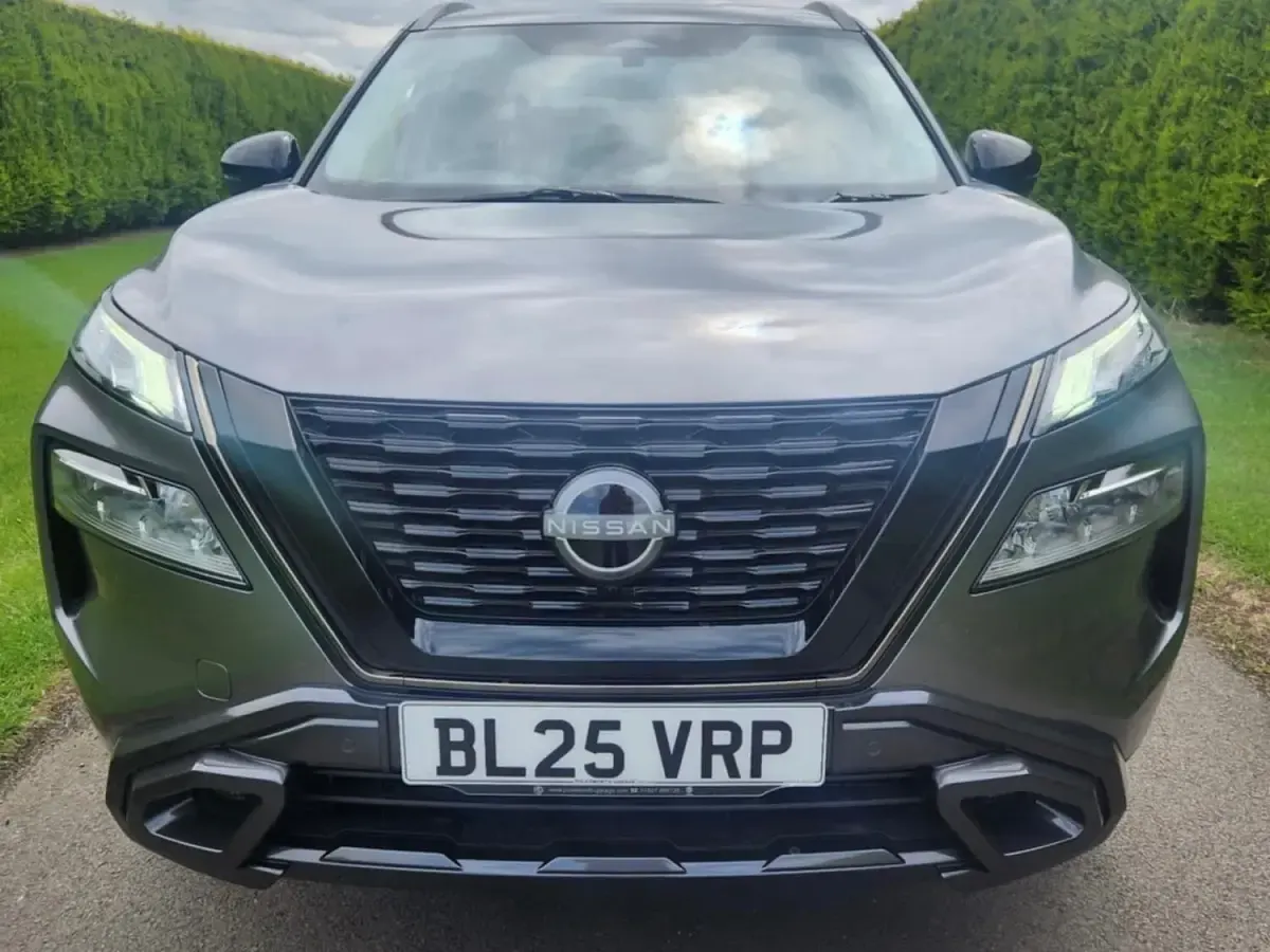 Used Nissan X-Trail 213 HP (156 kW) 2025 Grey SUV