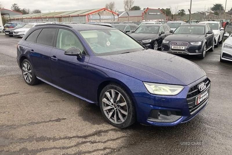 Used Audi A4 Sport 163 HP (119 kW) 2021 Blue Estate