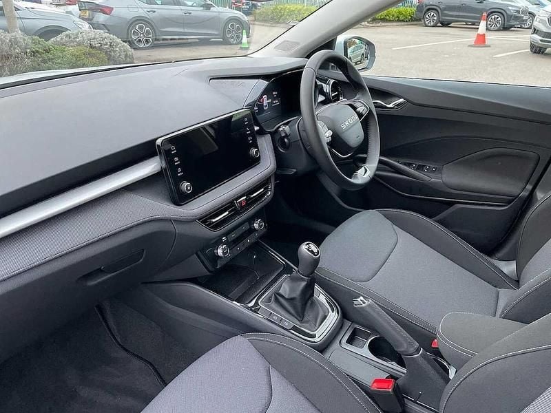 Used Skoda Fabia SE 85 HP (62 kW) 2025 Moon white metallic Hatchback