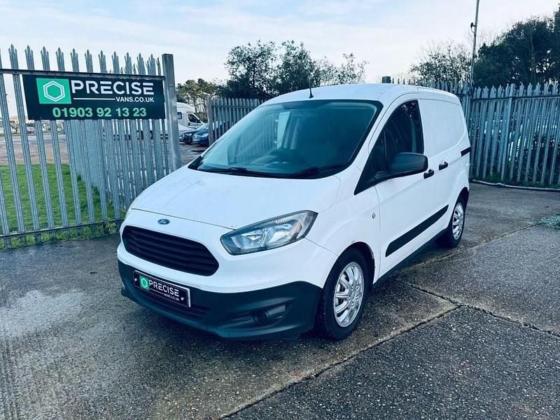 Used Ford Transit 74 HP (54 kW) 2017 White Van