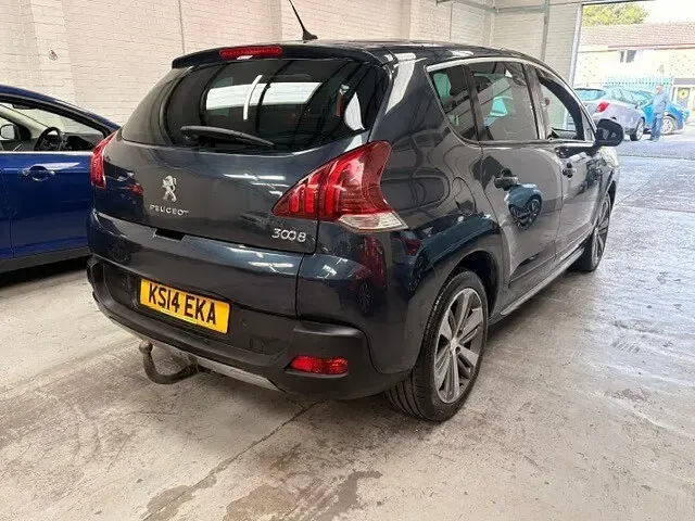 Used Peugeot 3008 Allure 115 HP (84 kW) 2014 Blue Estate