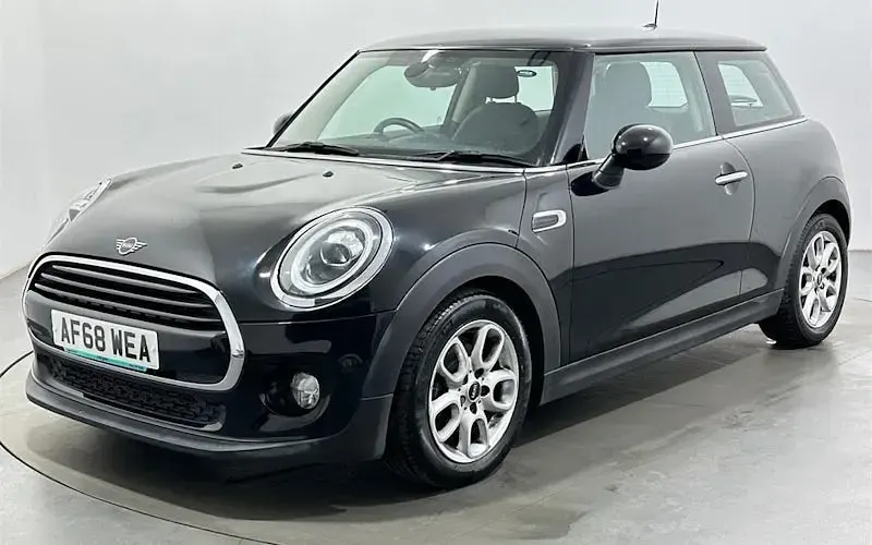 Used Mini Cooper Hatch 136 HP (100 kW) 2018 Black Hatchback