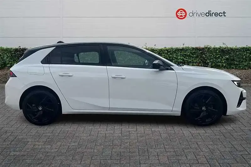 Used Vauxhall Astra 2024 White Hatchback