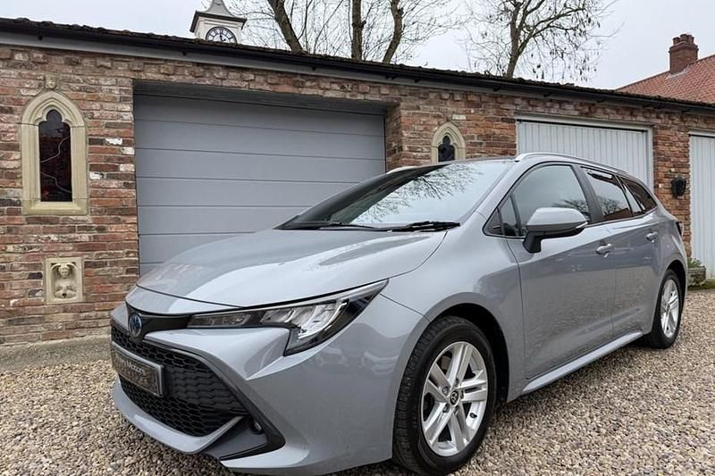 Used Toyota Corolla 184 HP (135 kW) 2022 Grey Estate