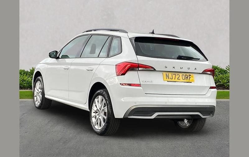 Used Skoda Kamiq SE 108 HP (79 kW) 2022 White SUV