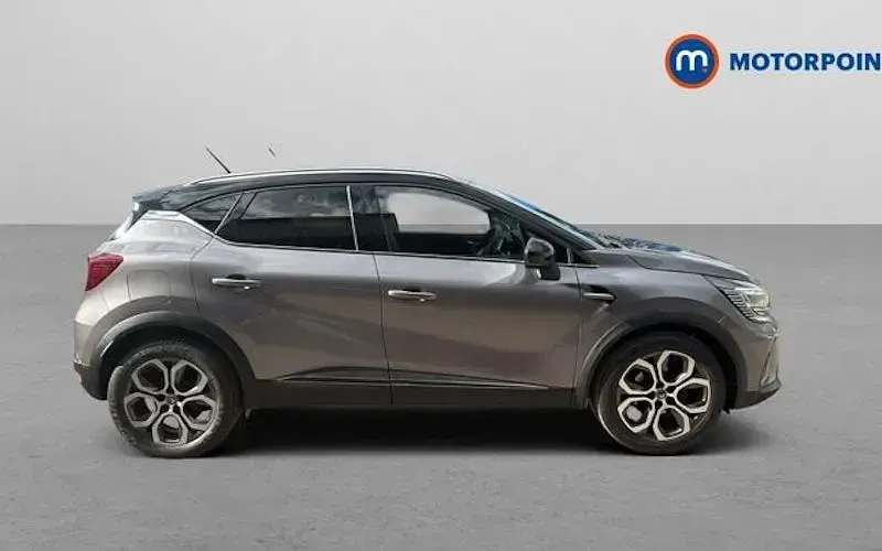 Used Renault Captur Version S 140 HP (102 kW) 2021 Grey/black SUV