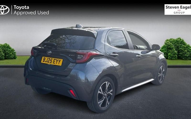 Used Toyota Yaris Hybrid Design 116 HP (85 kW) 2026 Hatchback