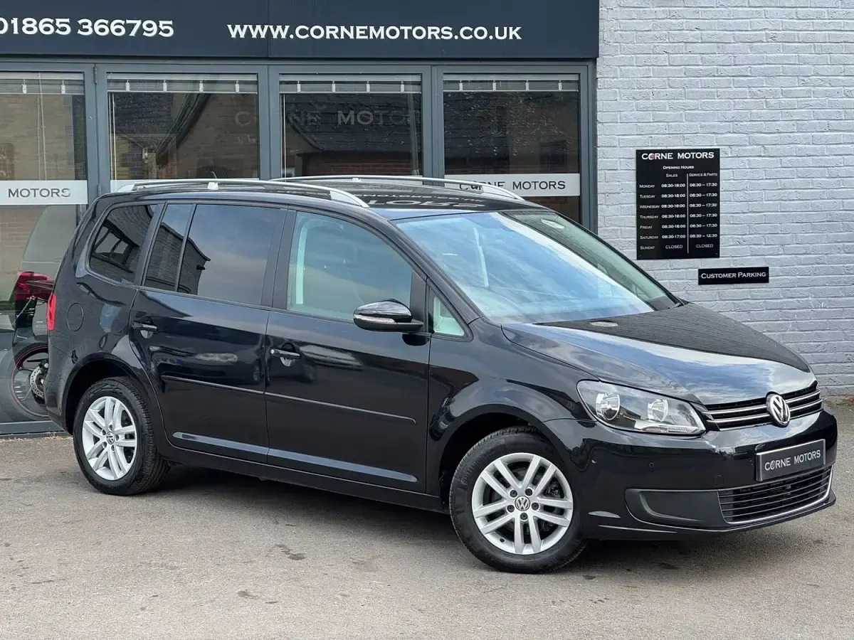 Used VW Touran SE 105 HP (77 kW) 2014 Black MPV