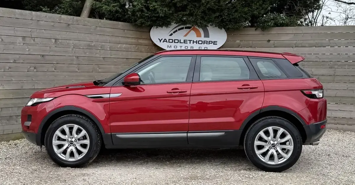 Używany Land Rover Range Rover evoque Pure 190 KM (139 kW) 2014 Czerwony SUV