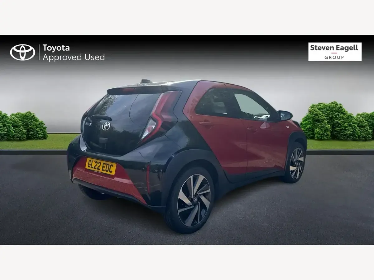 Used Toyota Aygo X 72 HP (52 kW) 2022 Red SUV
