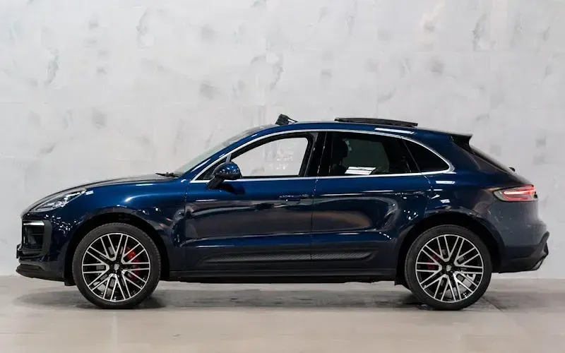 Used Porsche Macan 379 HP (278 kW) 2025 SUV