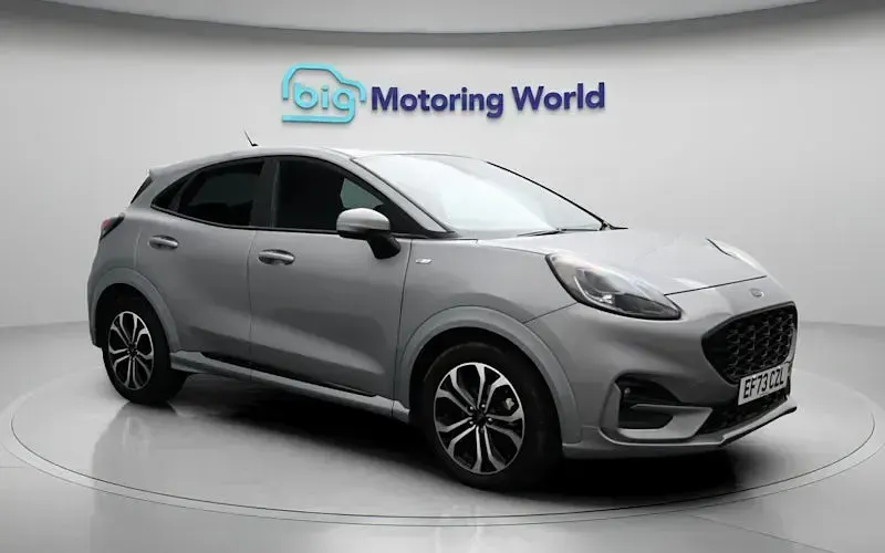 Usado Ford Puma ST-Line 125 HP (91 kW) 2023 Prateado SUV