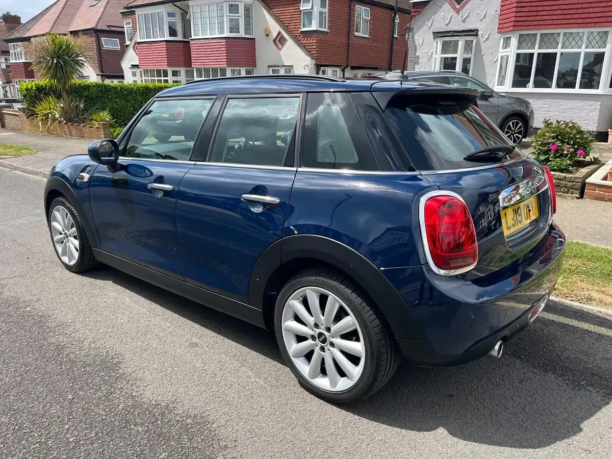 Used Mini Cooper Classic 2019 Blue Hatchback