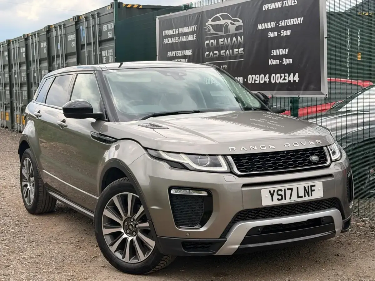 Używany Land Rover Range Rover evoque HSE Dynamic 2017 Srebrny Kombi