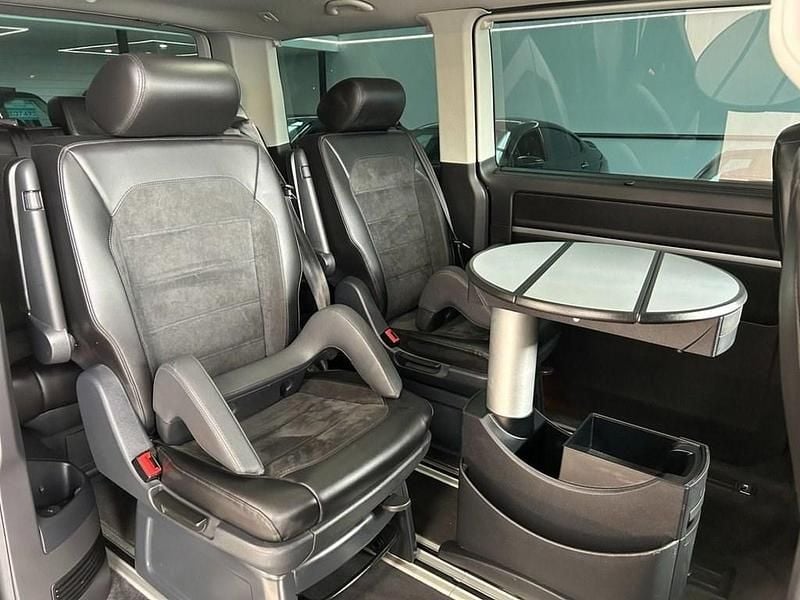 Used VW Caravelle Executive 150 HP (110 kW) 2018 Black MPV