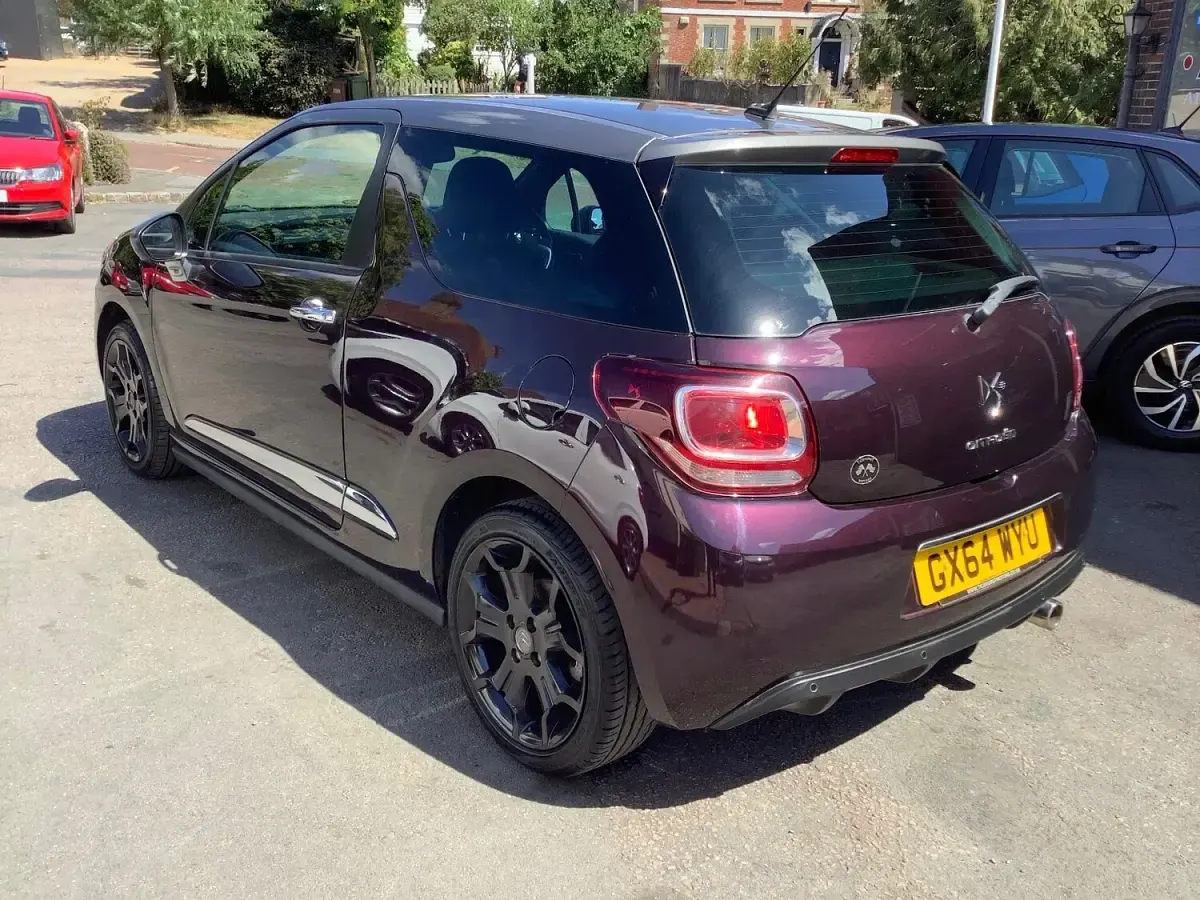 Used Citroën DS3 120 HP (88 kW) 2014 Mauve/purple Hatchback
