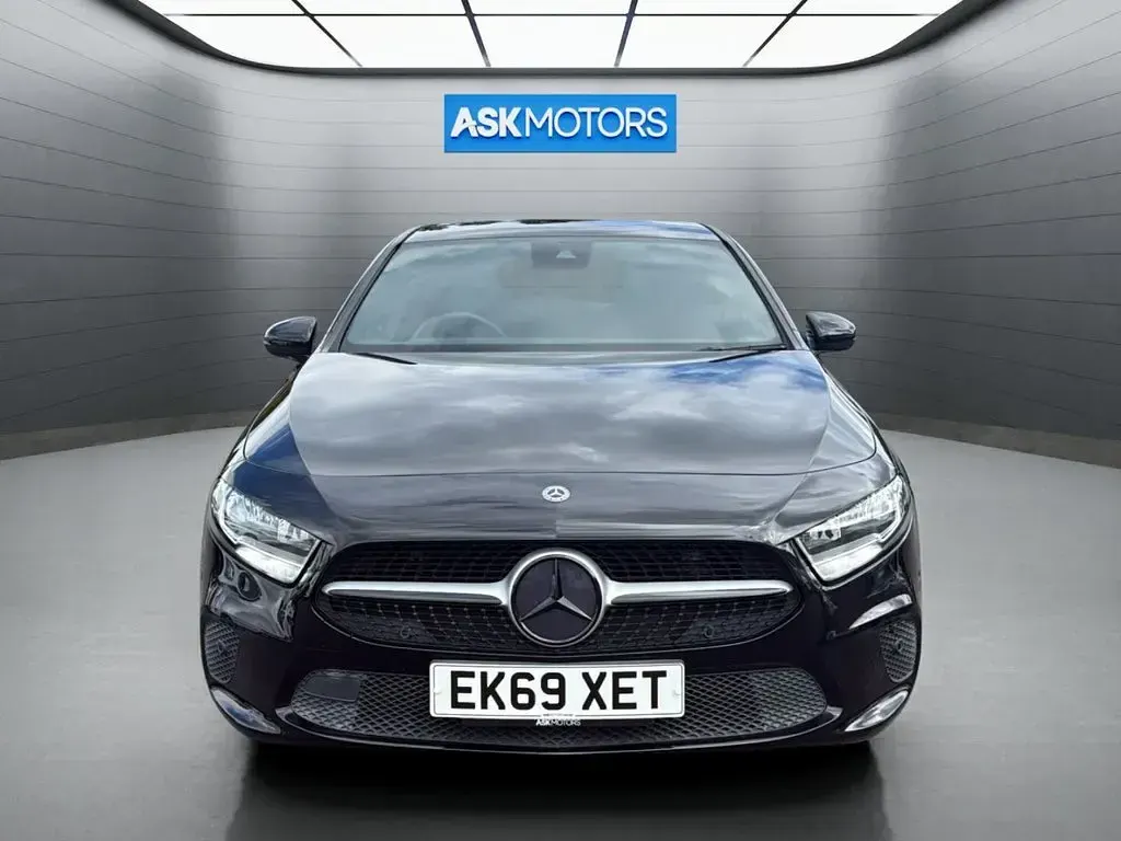 Used Mercedes A180 Executive 116 HP (85 kW) 2019 Black Hatchback
