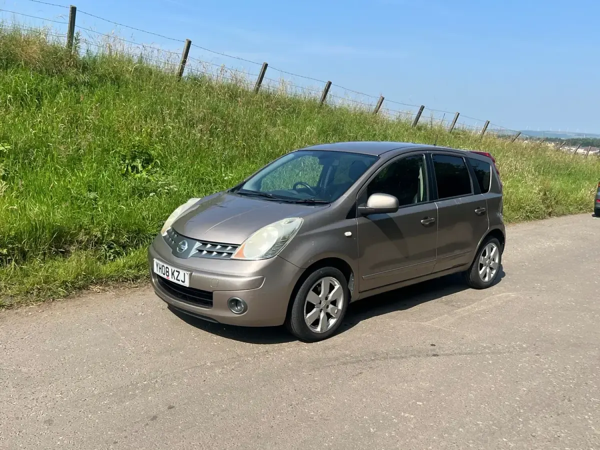 Used Nissan Note Tekna 110 HP (80 kW) 2008 Beige Hatchback